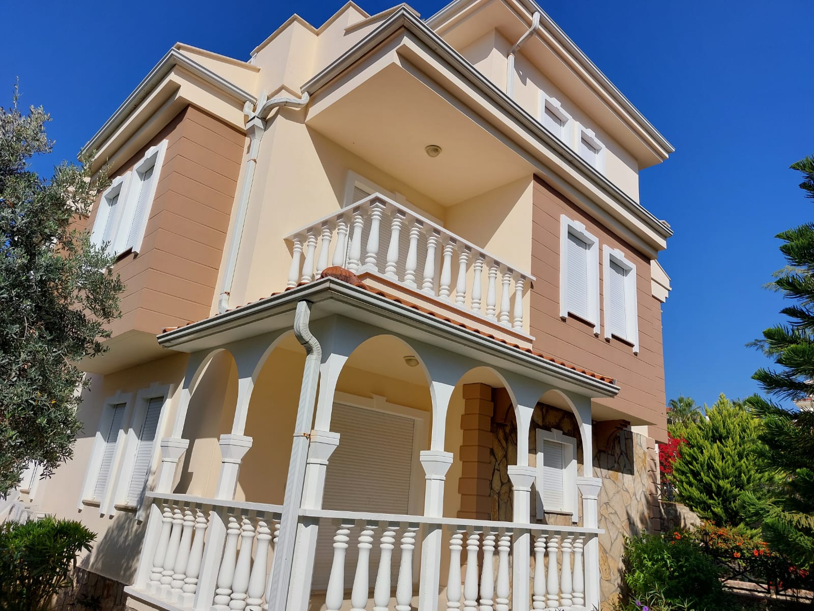 Kiralık 4+1 villa 