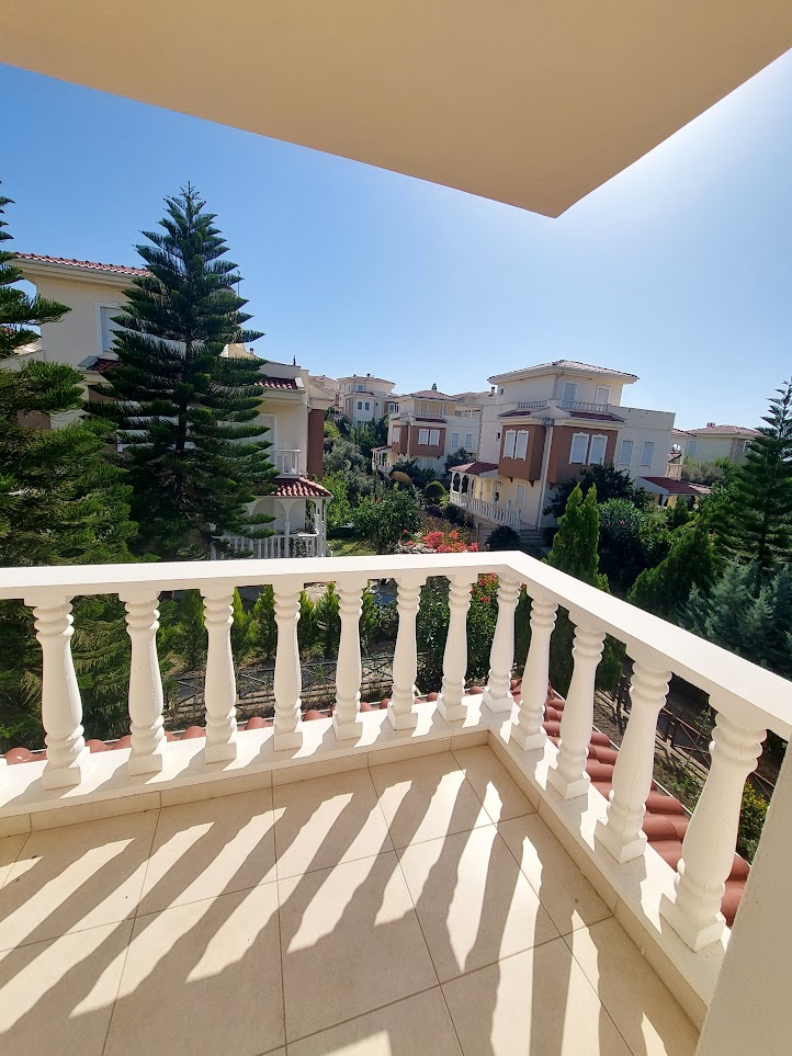 Kiralık 4+1 villa 